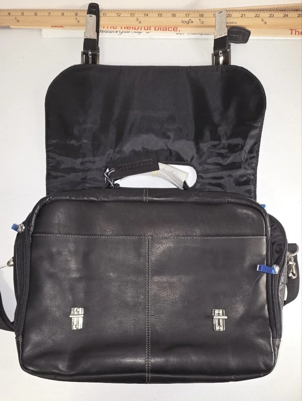 Andrew Marc New York Black Leather Retro Messenger Bag Laptop Briefcase NWOT